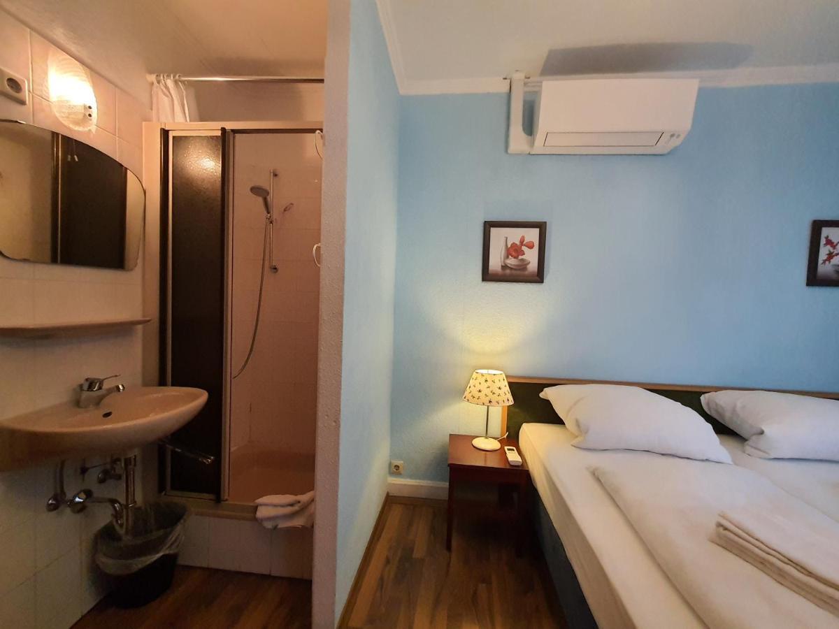 Hotel Pension Graf Konstanz Buitenkant foto
